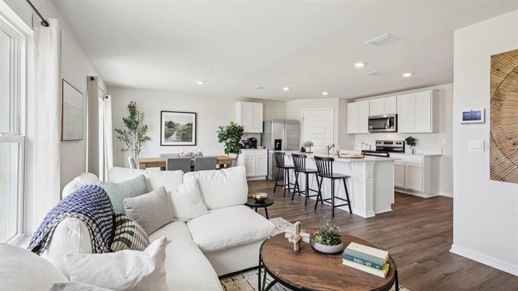 For Sale: $264,900 (4 beds, 2 baths, 1498 Square Feet)