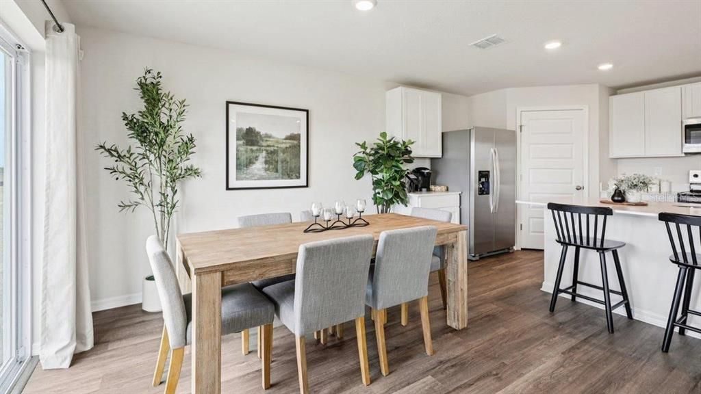 For Sale: $264,900 (4 beds, 2 baths, 1498 Square Feet)