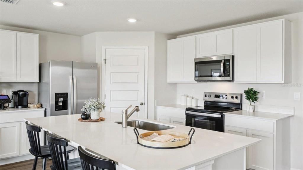 For Sale: $264,900 (4 beds, 2 baths, 1498 Square Feet)
