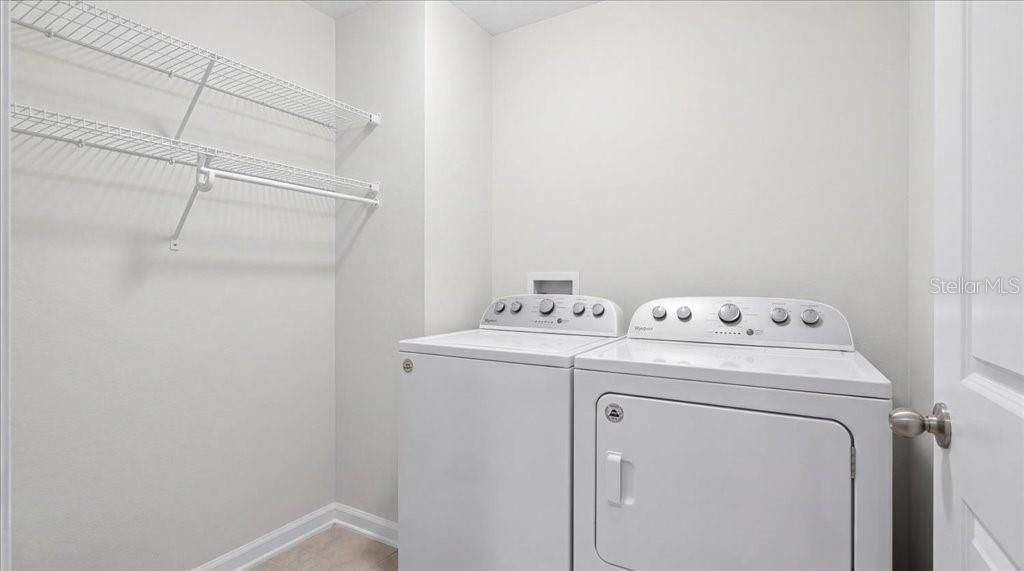 En Venta: $499,000 (3 camas, 2 baños, 1930 Pies cuadrados)