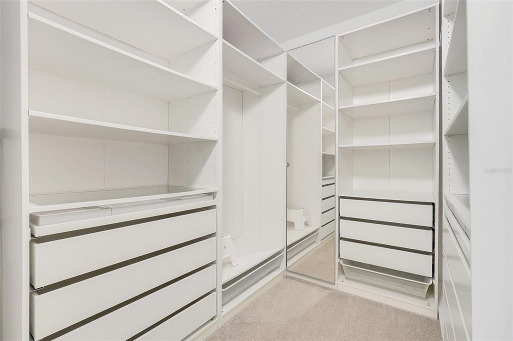 Active With Contract: $3,700 (4 beds, 3 baths, 3291 Square Feet)