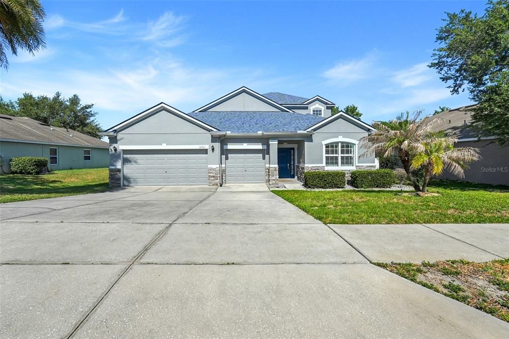 Active With Contract: $3,700 (4 beds, 3 baths, 3291 Square Feet)