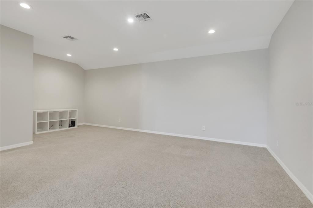 Active With Contract: $3,700 (4 beds, 3 baths, 3291 Square Feet)