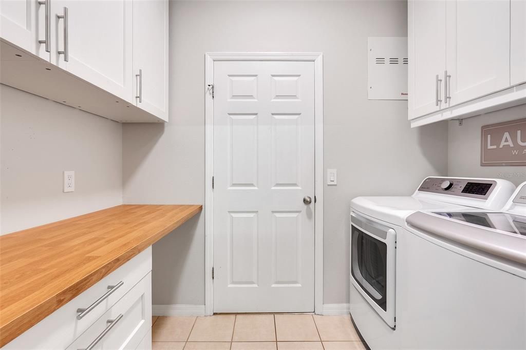 Active With Contract: $3,700 (4 beds, 3 baths, 3291 Square Feet)