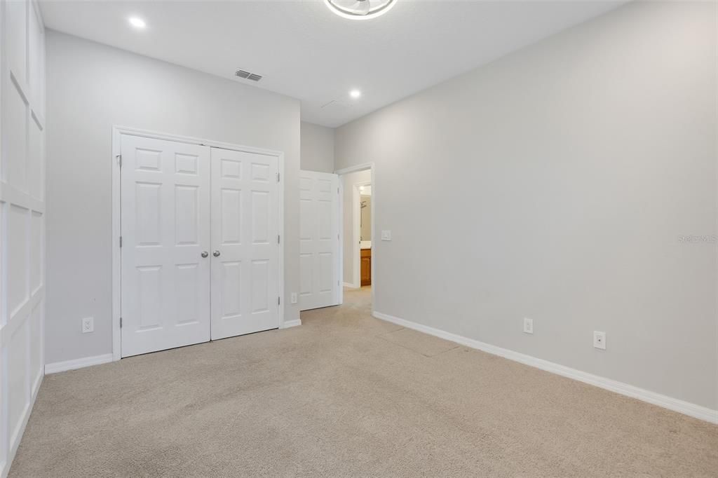 Active With Contract: $3,700 (4 beds, 3 baths, 3291 Square Feet)