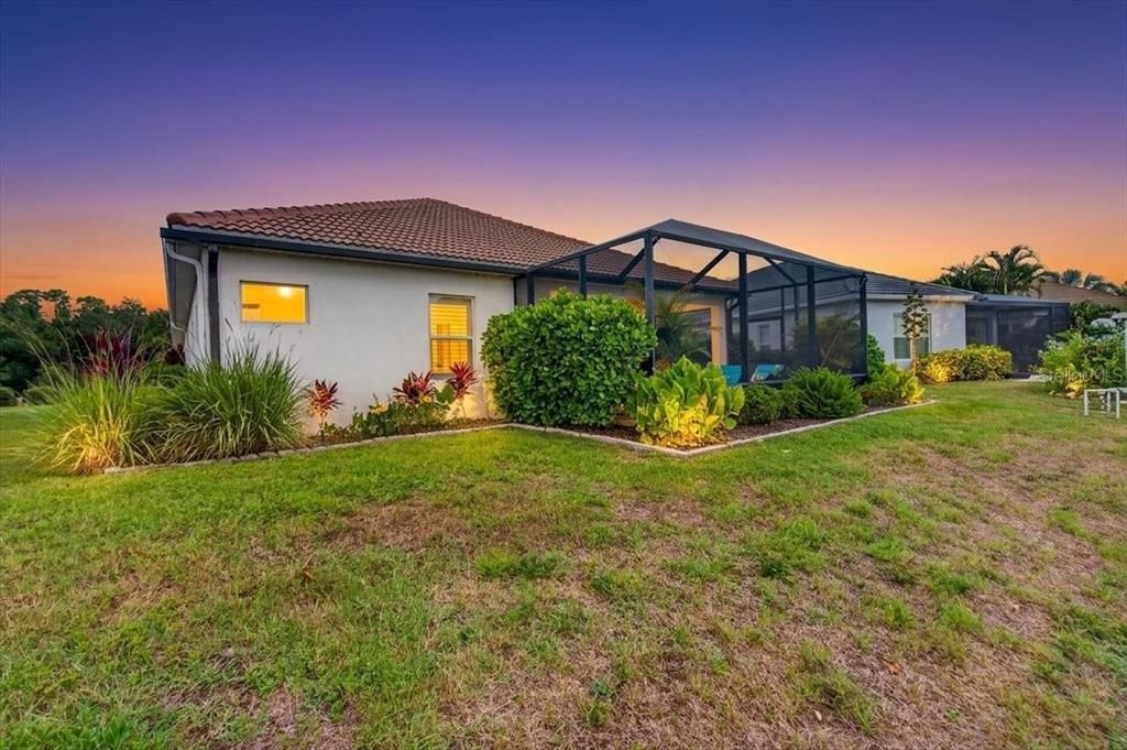 For Sale: $539,900 (4 beds, 2 baths, 2202 Square Feet)