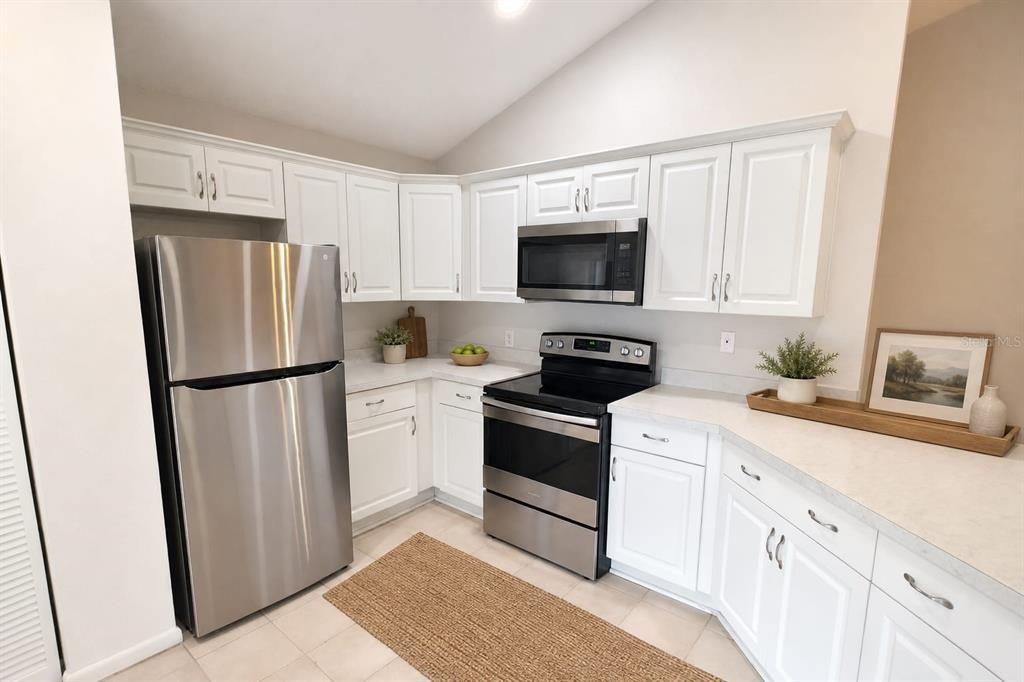 For Sale: $194,900 (2 beds, 2 baths, 1196 Square Feet)