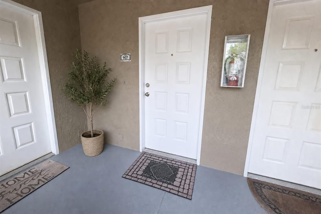 For Sale: $194,900 (2 beds, 2 baths, 1196 Square Feet)