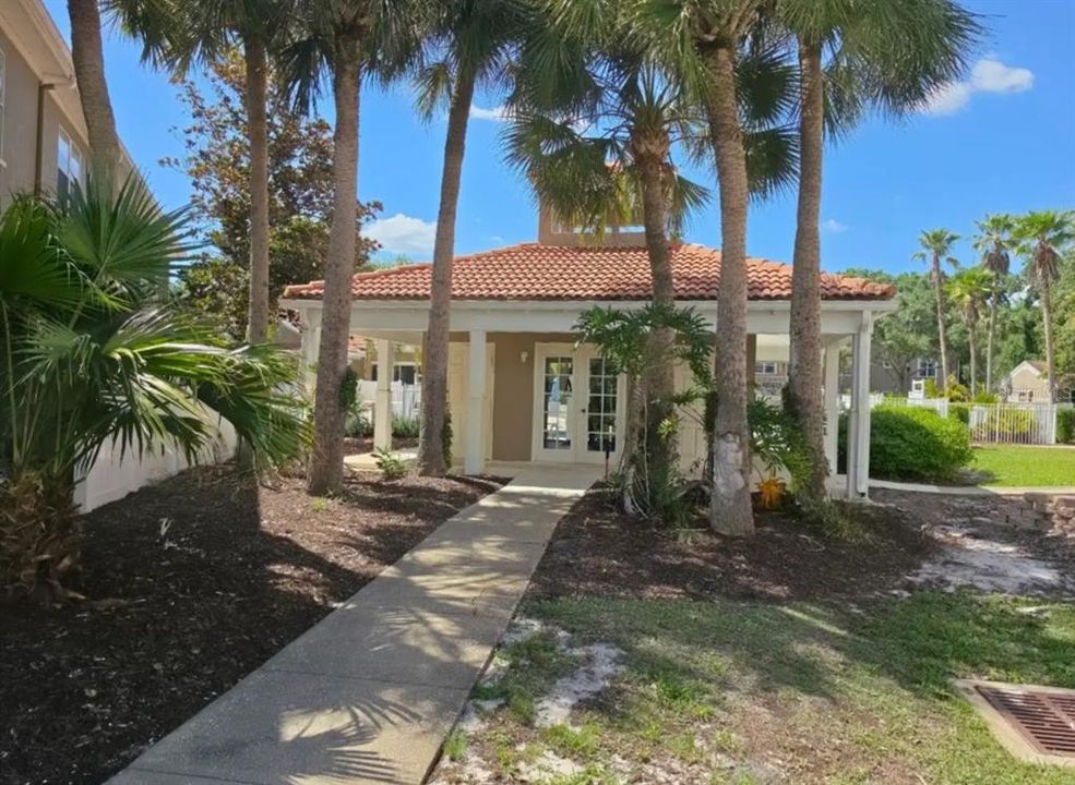 For Sale: $194,900 (2 beds, 2 baths, 1196 Square Feet)