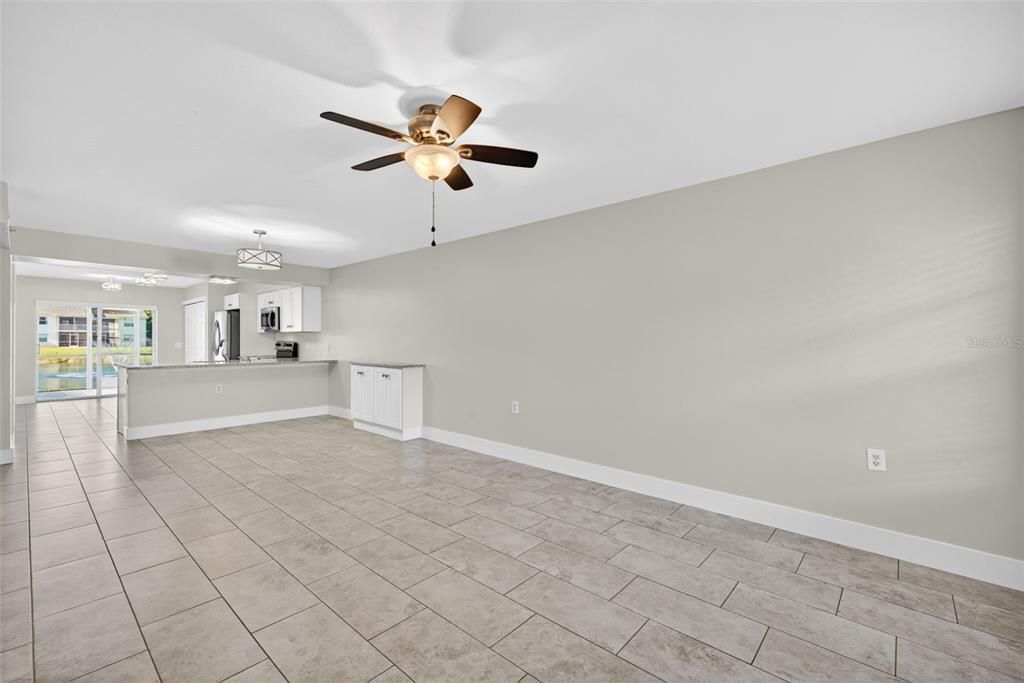 For Sale: $339,000 (2 beds, 2 baths, 1377 Square Feet)