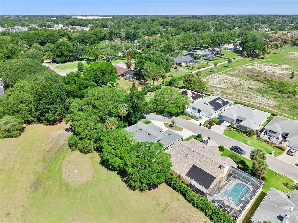 Active With Contract: $399,900 (3 beds, 2 baths, 2018 Square Feet)