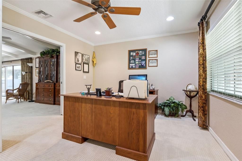 Active With Contract: $399,900 (3 beds, 2 baths, 2018 Square Feet)