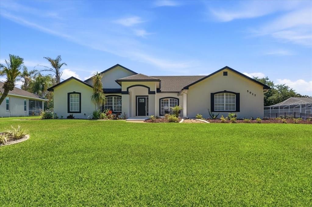 For Sale: $550,000 (4 beds, 2 baths, 2327 Square Feet)