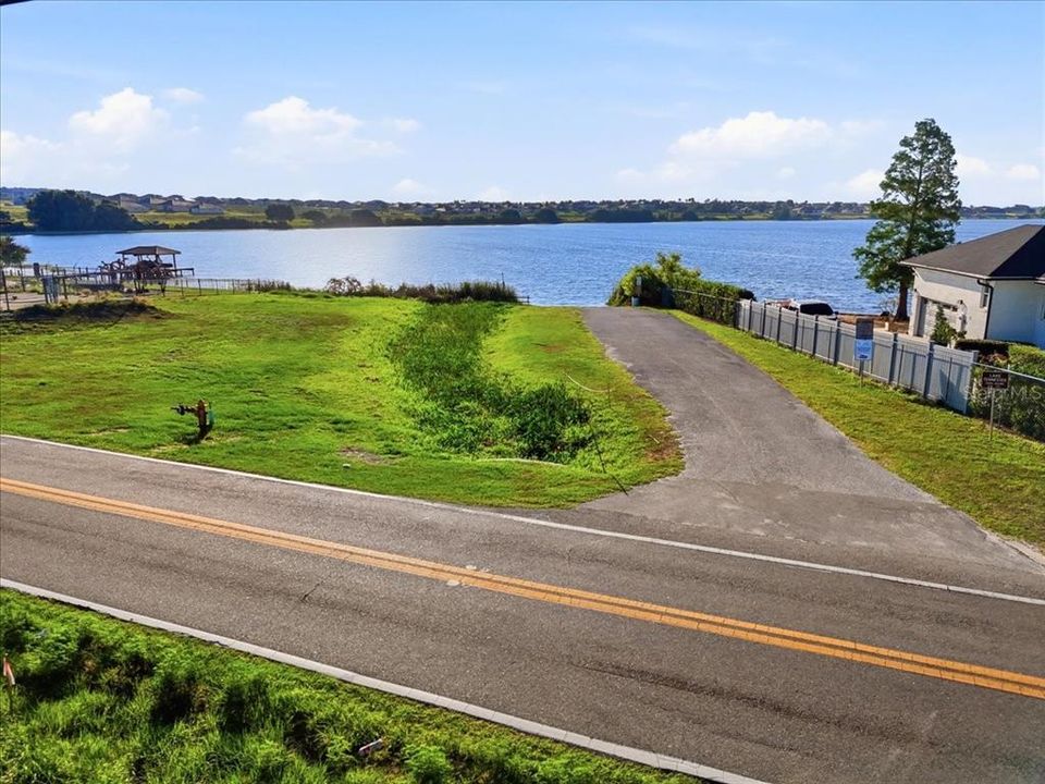 For Sale: $550,000 (4 beds, 2 baths, 2327 Square Feet)