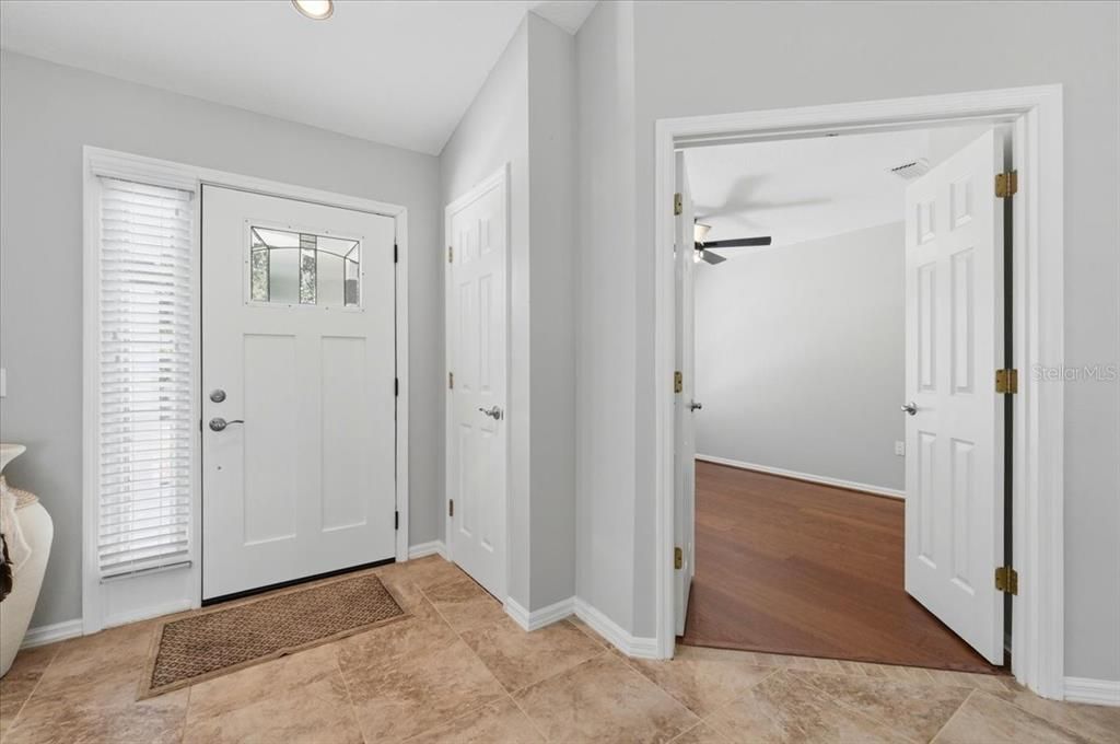 For Sale: $550,000 (4 beds, 2 baths, 2327 Square Feet)