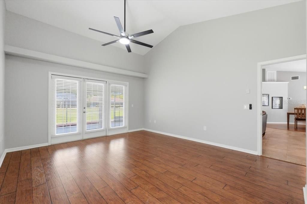 For Sale: $550,000 (4 beds, 2 baths, 2327 Square Feet)