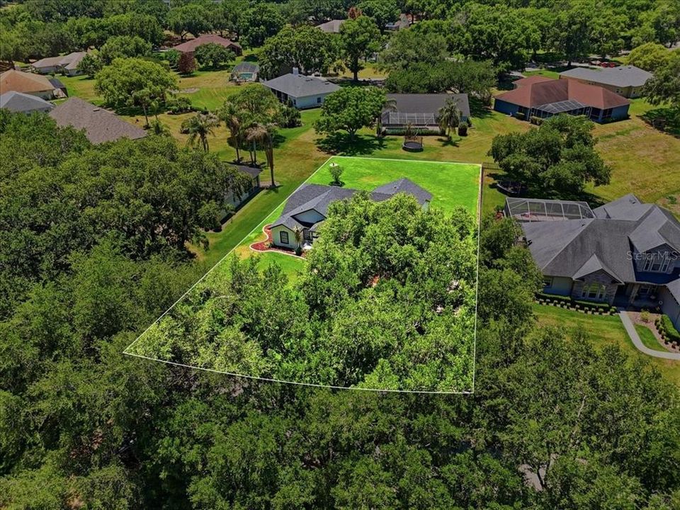 For Sale: $550,000 (4 beds, 2 baths, 2327 Square Feet)