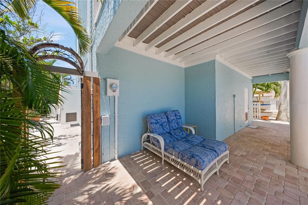 For Sale: $1,625,000 (2 beds, 2 baths, 2236 Square Feet)