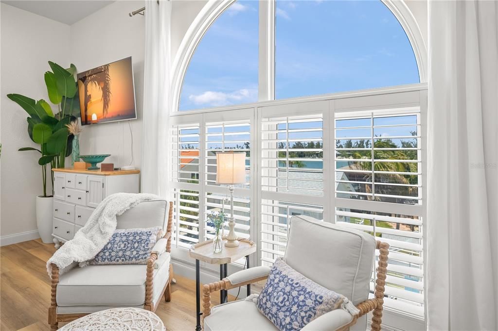 For Sale: $1,625,000 (2 beds, 2 baths, 2236 Square Feet)