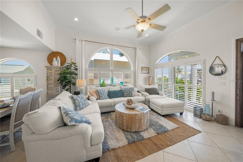 For Sale: $1,625,000 (2 beds, 2 baths, 2236 Square Feet)