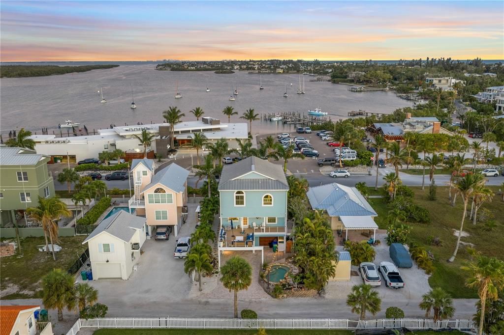 For Sale: $1,625,000 (2 beds, 2 baths, 2236 Square Feet)