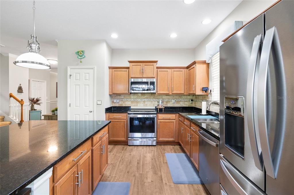 En Venta: $520,000 (4 camas, 3 baños, 2597 Pies cuadrados)