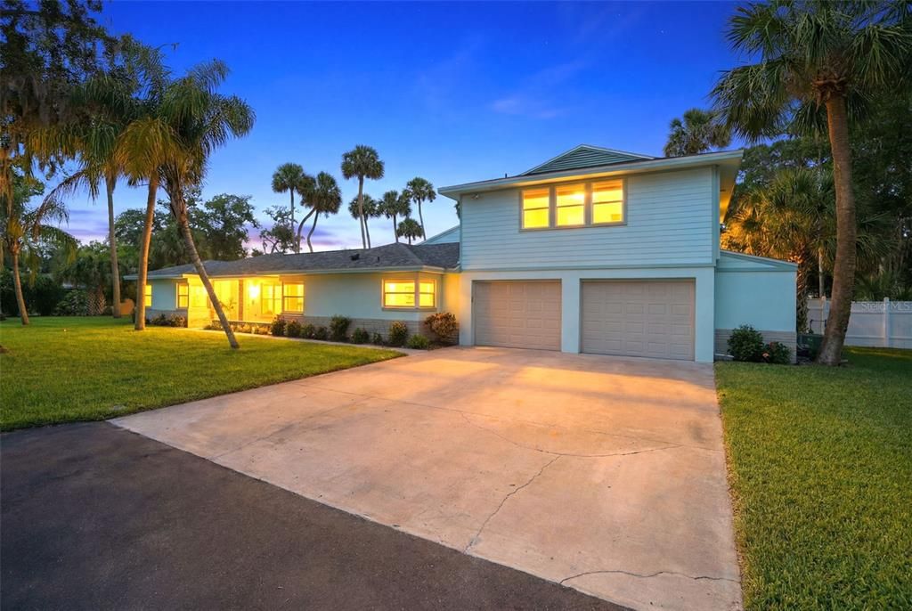 En Venta: $759,000 (4 camas, 3 baños, 2838 Pies cuadrados)