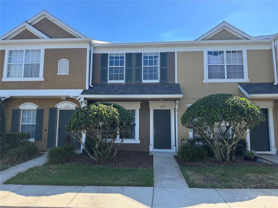 For Rent: $1,725 (2 beds, 2 baths, 1184 Square Feet)