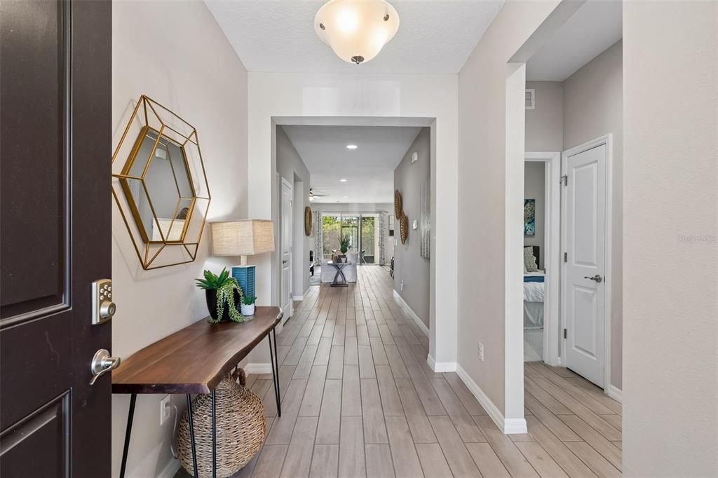 En Venta: $524,900 (4 camas, 2 baños, 2035 Pies cuadrados)