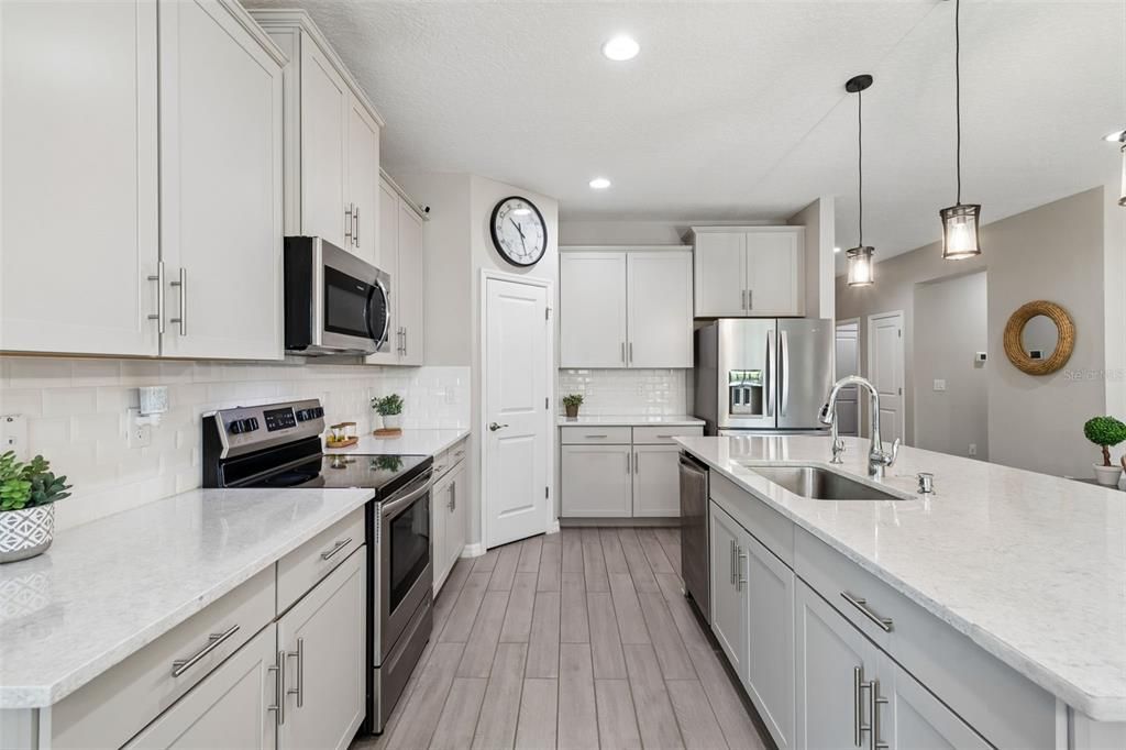 En Venta: $524,900 (4 camas, 2 baños, 2035 Pies cuadrados)