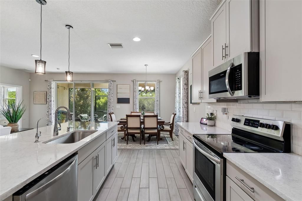 En Venta: $524,900 (4 camas, 2 baños, 2035 Pies cuadrados)