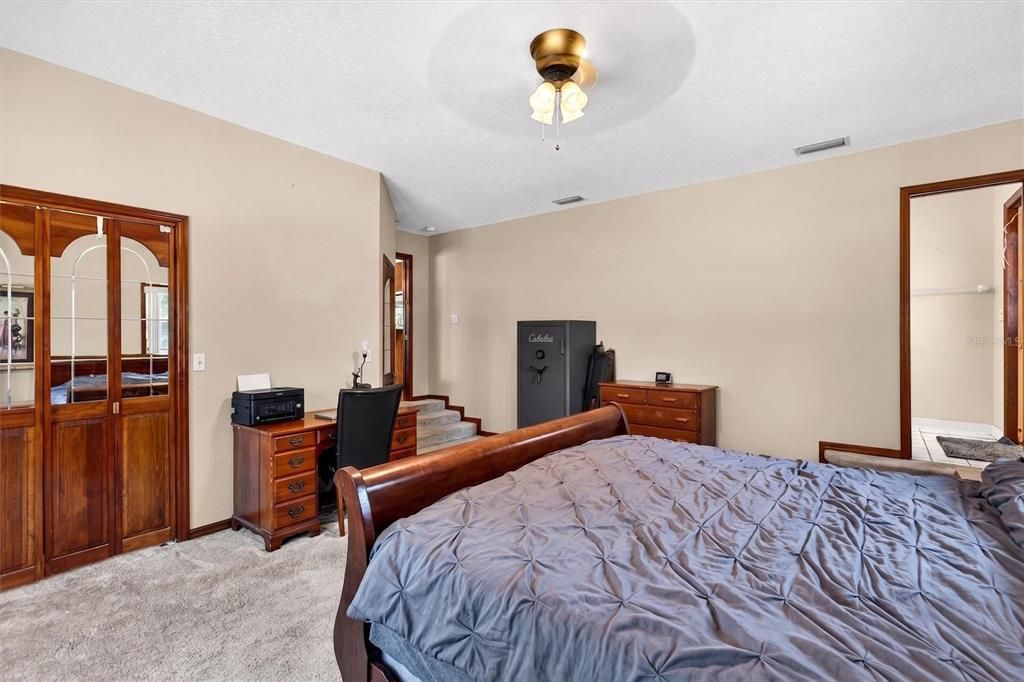 For Sale: $499,900 (3 beds, 2 baths, 1749 Square Feet)