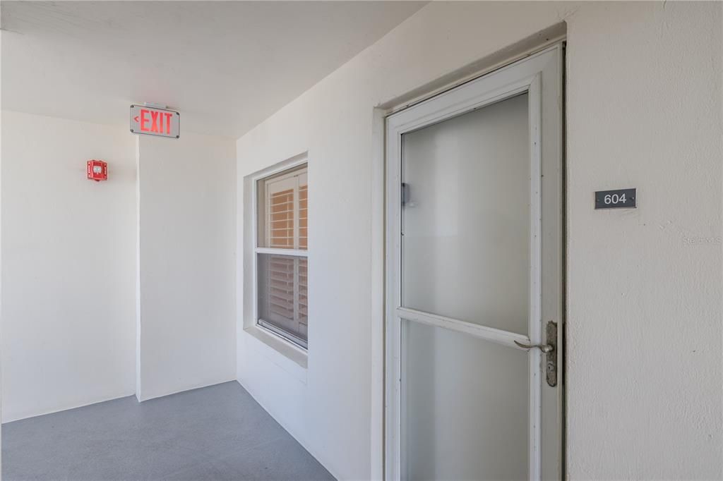 For Sale: $449,995 (2 beds, 2 baths, 1200 Square Feet)