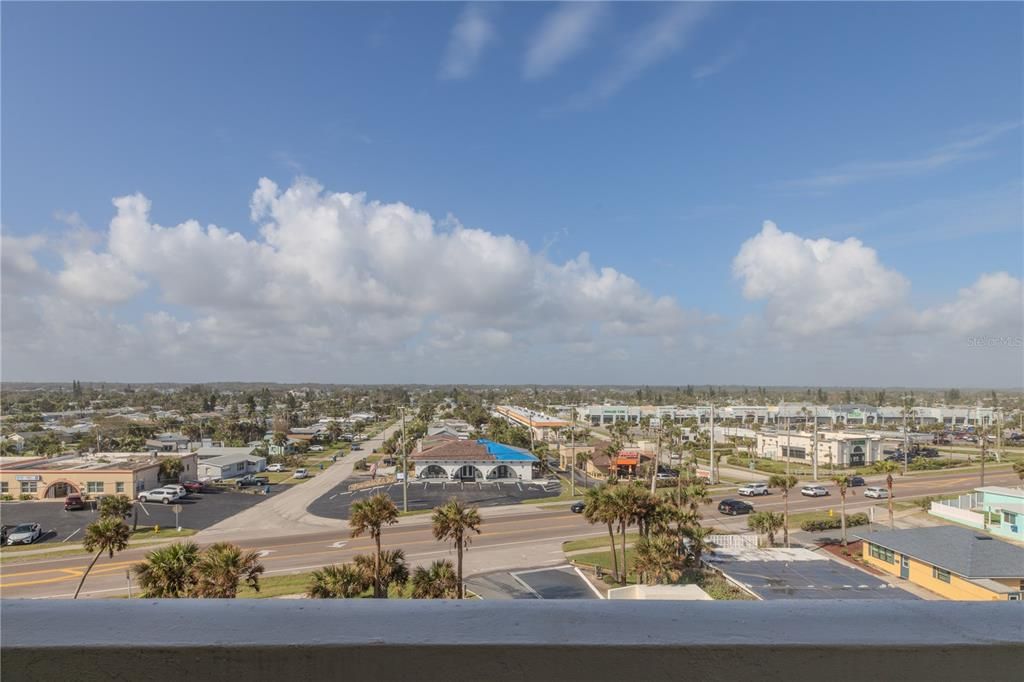 For Sale: $449,995 (2 beds, 2 baths, 1200 Square Feet)
