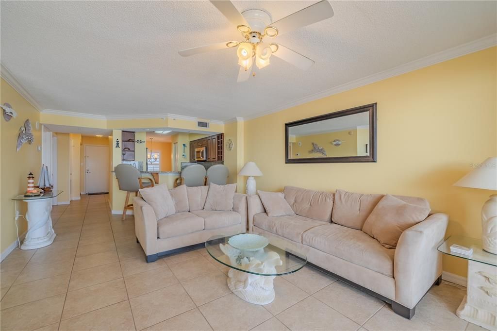 For Sale: $449,995 (2 beds, 2 baths, 1200 Square Feet)