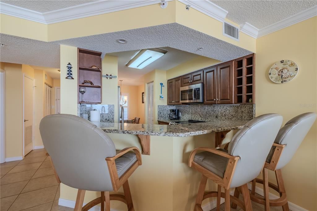 For Sale: $449,995 (2 beds, 2 baths, 1200 Square Feet)