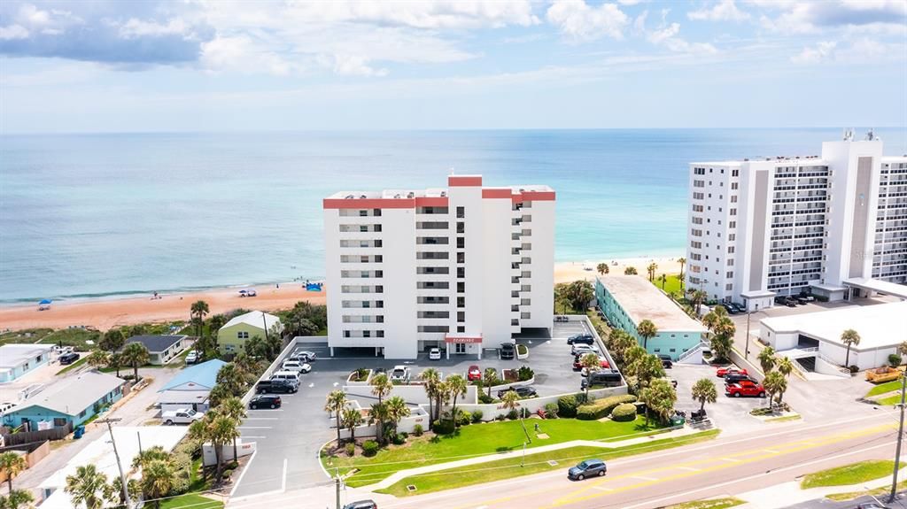 For Sale: $449,995 (2 beds, 2 baths, 1200 Square Feet)