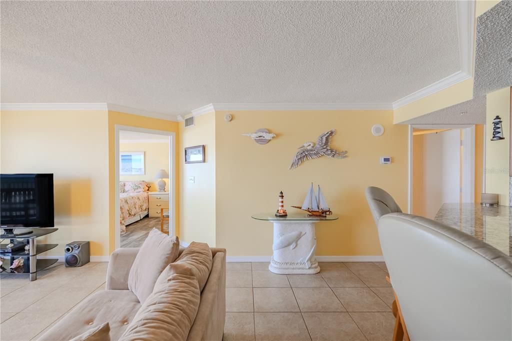 For Sale: $449,995 (2 beds, 2 baths, 1200 Square Feet)