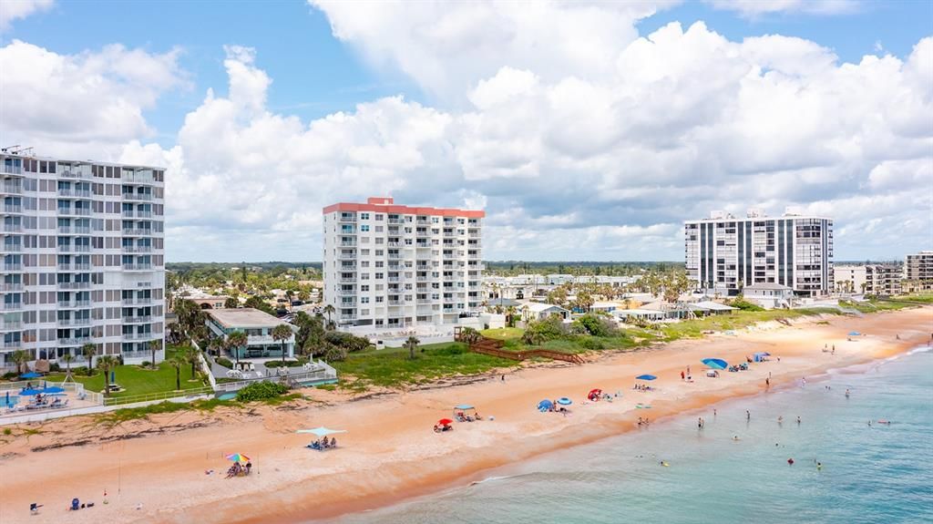 For Sale: $449,995 (2 beds, 2 baths, 1200 Square Feet)