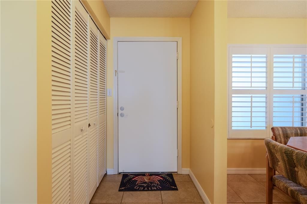 For Sale: $449,995 (2 beds, 2 baths, 1200 Square Feet)