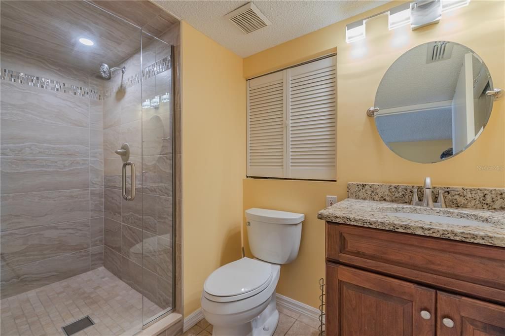 For Sale: $449,995 (2 beds, 2 baths, 1200 Square Feet)