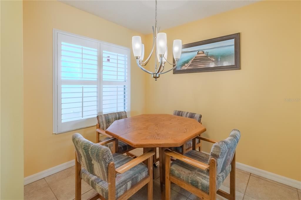 For Sale: $449,995 (2 beds, 2 baths, 1200 Square Feet)