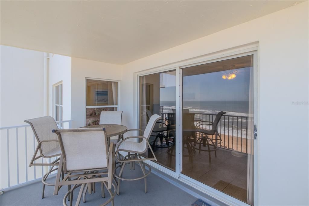 For Sale: $449,995 (2 beds, 2 baths, 1200 Square Feet)