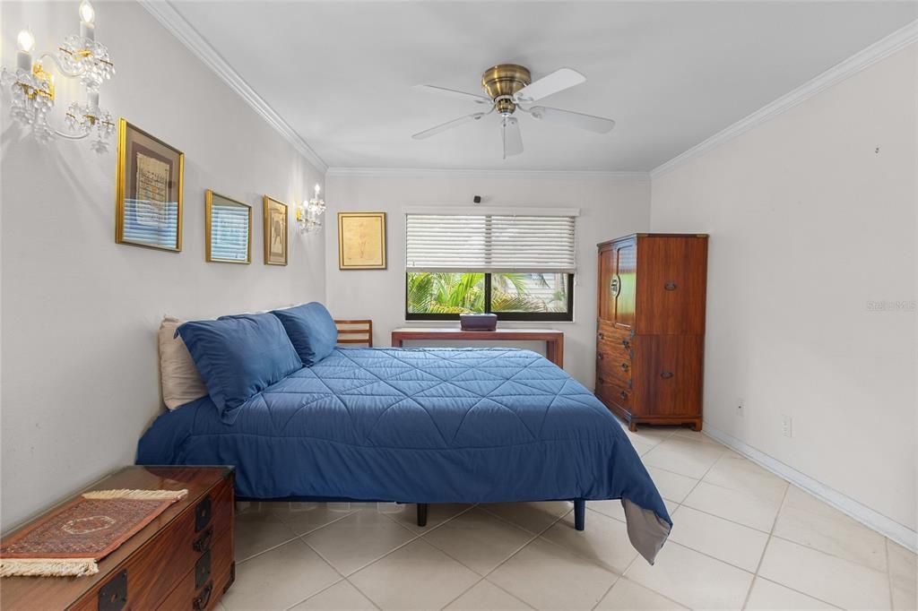 For Sale: $285,000 (3 beds, 2 baths, 1576 Square Feet)
