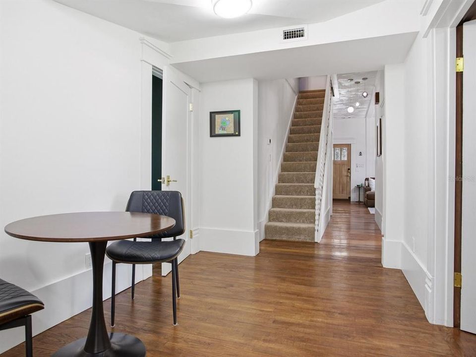 Activo con contrato: $565,000 (3 camas, 2 baños, 1851 Pies cuadrados)