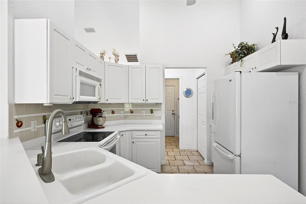 En Venta: $450,000 (3 camas, 2 baños, 1681 Pies cuadrados)