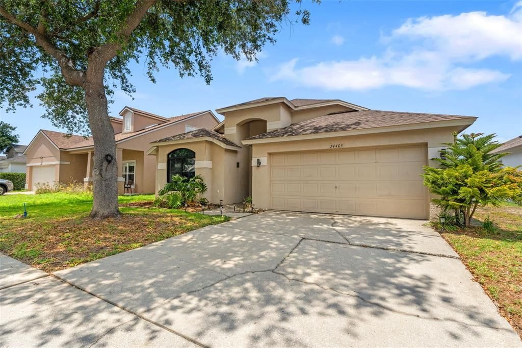 For Sale: $514,990 (4 beds, 2 baths, 1956 Square Feet)