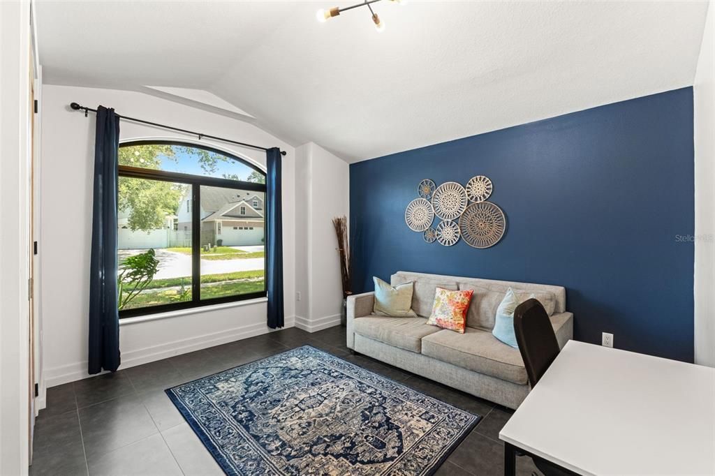 For Sale: $514,990 (4 beds, 2 baths, 1956 Square Feet)