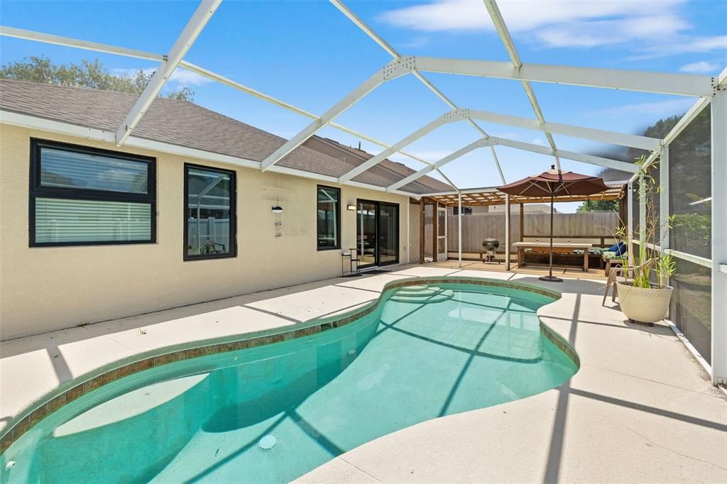 For Sale: $514,990 (4 beds, 2 baths, 1956 Square Feet)