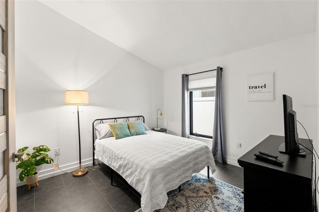 For Sale: $514,990 (4 beds, 2 baths, 1956 Square Feet)